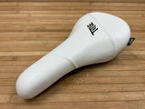 Title JS1 Sattel White / weiß