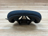 Title JS1 Sattel Beach Cloth black schwarz