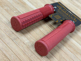 Peaty's Monarch Pro Grip Knurl Thin Griffe rot