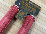 Peaty's Monarch Pro Grip Knurl Thick Griffe rot