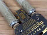 Peaty's Monarch Pro Grip Mushroom Thin Griffe sage hellgrün