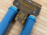 Peaty's Monarch Pro Grip Knurl Thin Griffe blau