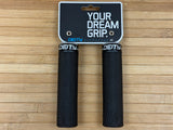 Deity Supracush Griffe Lock On schwarz