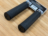 Deity Supracush Griffe Lock On schwarz