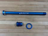 Burgtec YT 172,5mm Rear Axle / Achse blau