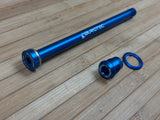 Burgtec YT 172,5mm Rear Axle / Achse blau