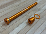Burgtec YT 172,5mm Rear Axle / Achse orange