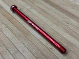 Burgtec Giant 183,5mm Rear Axle / Achse rot