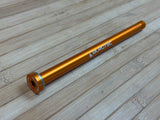Burgtec Giant 183,5mm Rear Axle / Achse orange