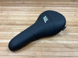 Title JS1 Sattel schwarz