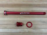 Burgtec Giant 169,5mm Rear Axle / Achse rot
