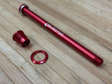 Burgtec Giant 169,5mm Rear Axle / Achse rot