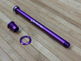 Burgtec Giant 169,5mm Rear Axle / Achse lila