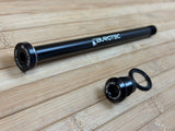 Burgtec Amflow 174mm Rear Axle / Steckachse schwarz