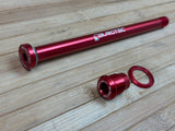 Burgtec Amflow 174mm Rear Axle / Steckachse rot
